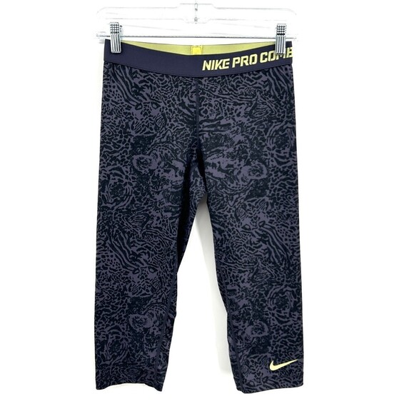 NIKE Pro Combat Women's Purple Animal Print Cropped Workout Leggings Size Medium - Picture 1 of 6